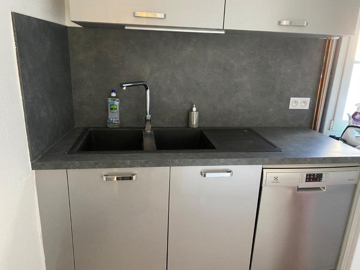 Grand F4 De 71M2 Pour 6 Personnes En Plein Centre Ville Arpajon Luaran gambar