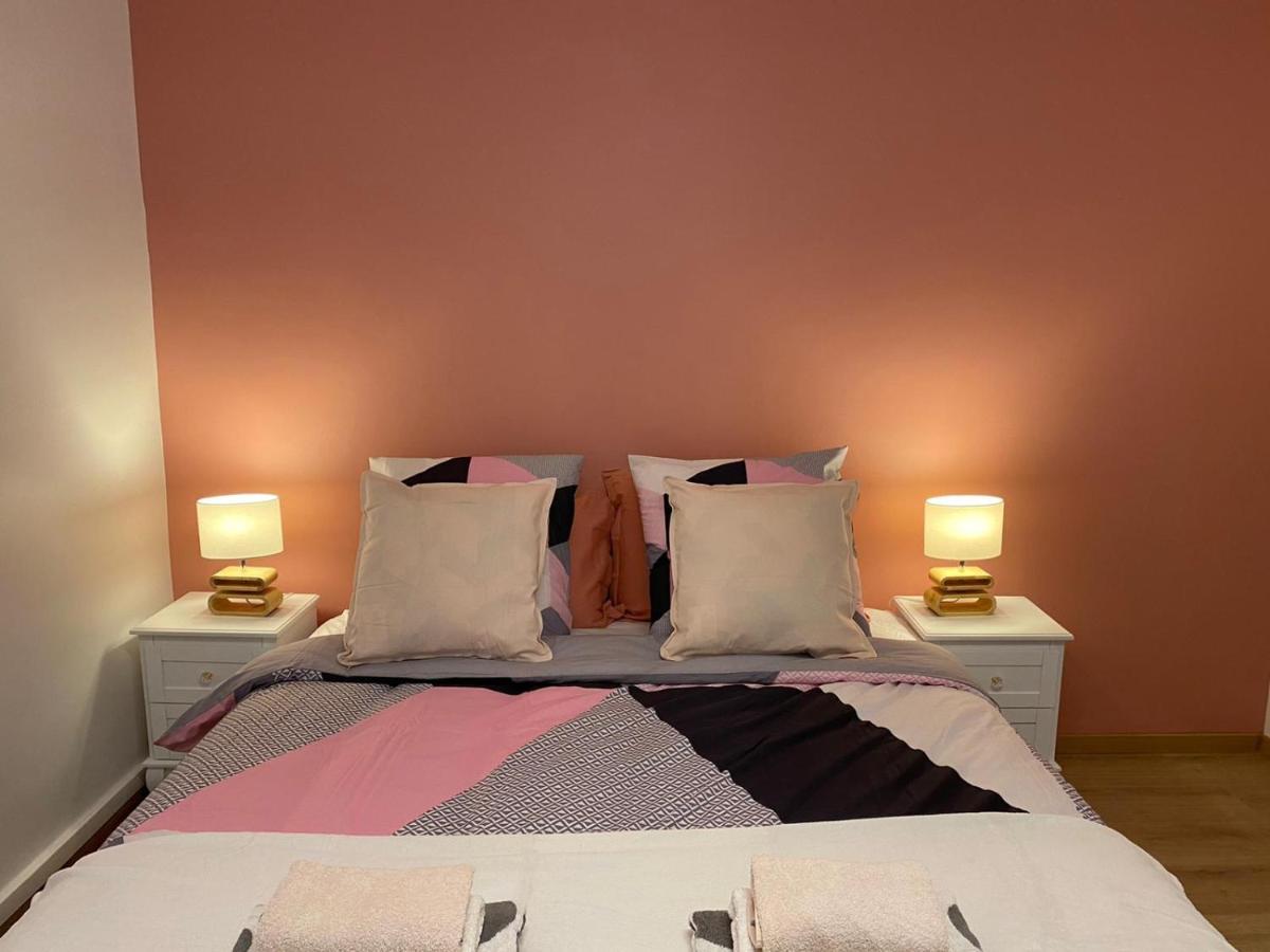 Grand F4 De 71M2 Pour 6 Personnes En Plein Centre Ville Arpajon Luaran gambar
