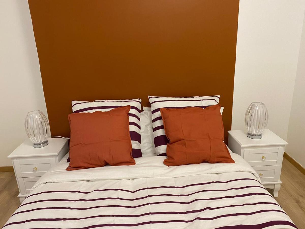 Grand F4 De 71M2 Pour 6 Personnes En Plein Centre Ville Arpajon Luaran gambar